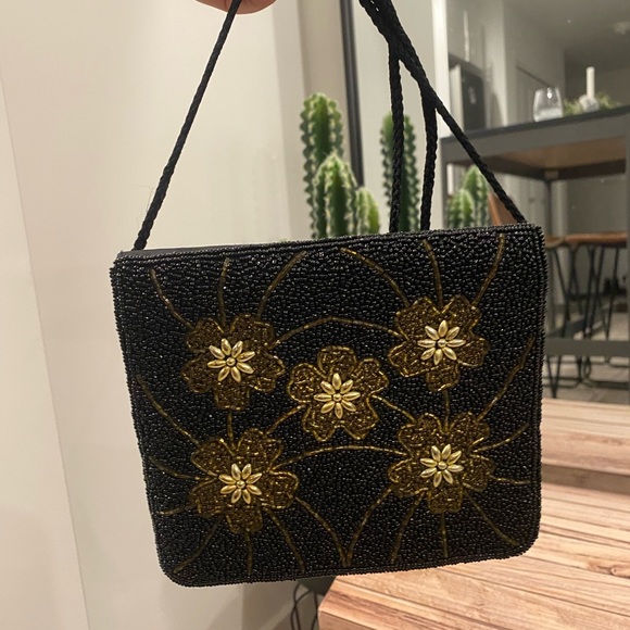 VINTAGE Small Black and Gold Beaded Purse - Picture 4 of 8